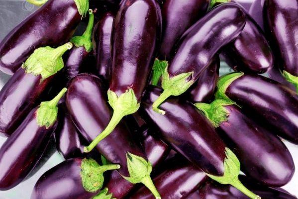 Eau d'aubergine: avantages et comment se préparer