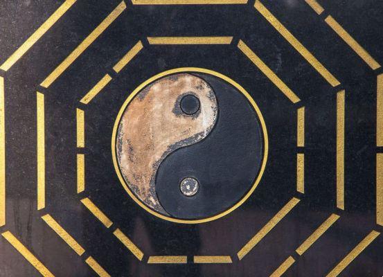 Yin-Yang: An Introduction to the Essence of Taoism