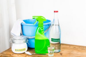 The power of vinegar in cleaning the house