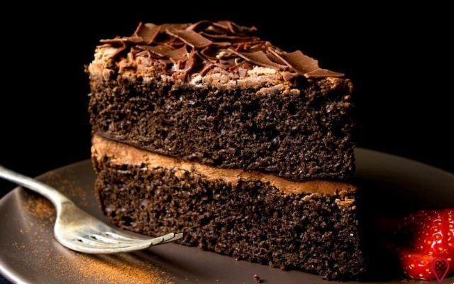 dream about chocolate cake