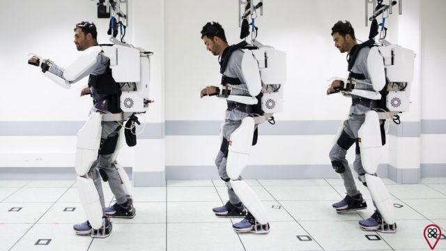 Exosquelette créé par Española pour permettre aux paraplégiques de remarcher