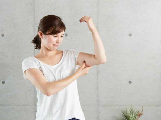 Arms: How to get rid of the famous “bye” fat