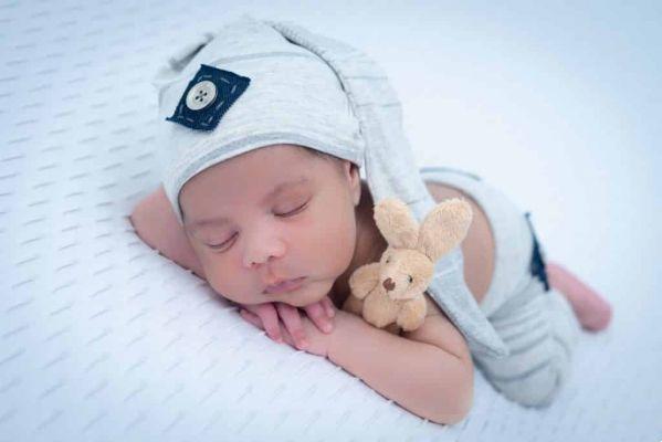 How to make the baby sleep fast?