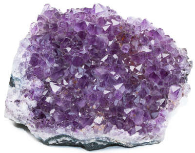 Piedra Amatista: aprende los beneficios y cómo usar el cristal de espiritualidad