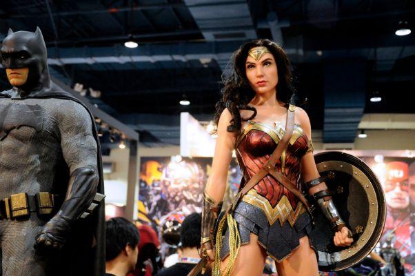 Saviez-vous que la pose de Wonder Woman peut renforcer votre estime de soi ?